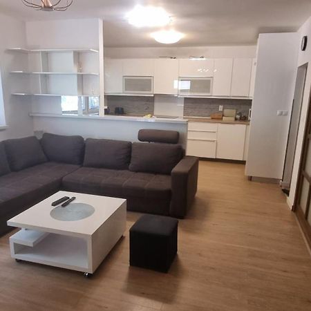 Family Apartman V Centre Mesta Bratislava Apartman Kültér fotó