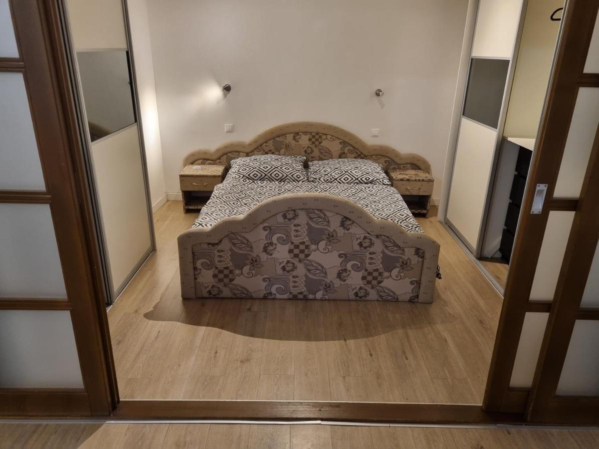 Family Apartman V Centre Mesta Bratislava Apartman Kültér fotó